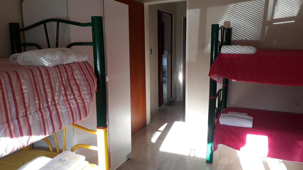 Hostel Puerta De Hierro Villa Alsina Extérieur photo