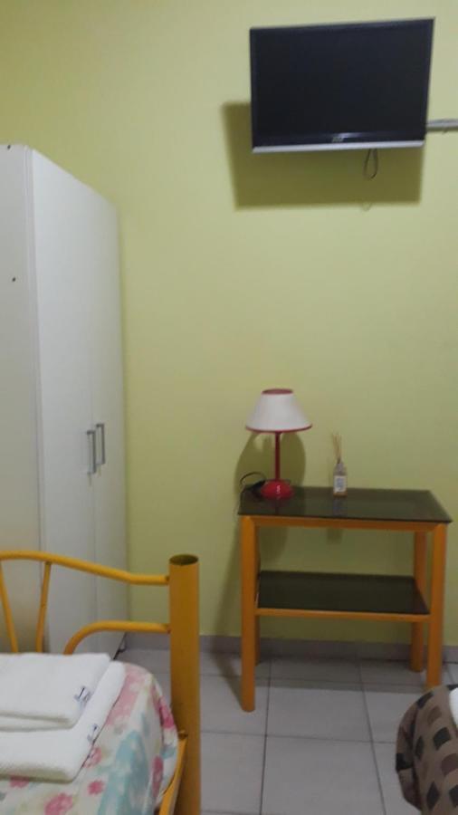Hostel Puerta De Hierro Villa Alsina Extérieur photo